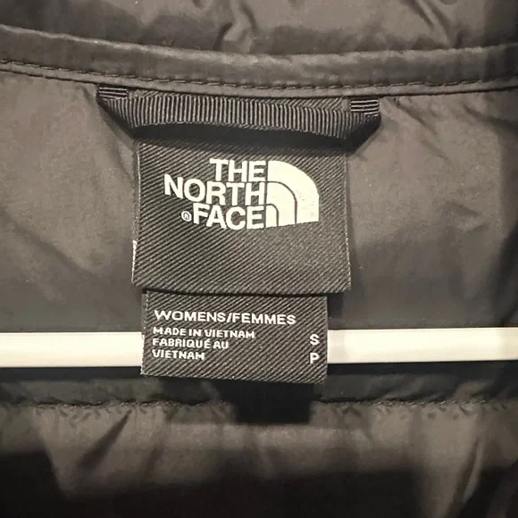 The North Face Black Puffer Jacket - Picture 2 of 7
